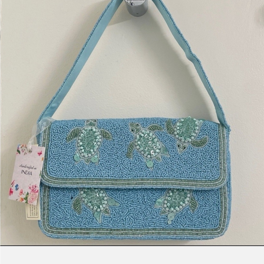 ISO viral beaded turtle bag!!